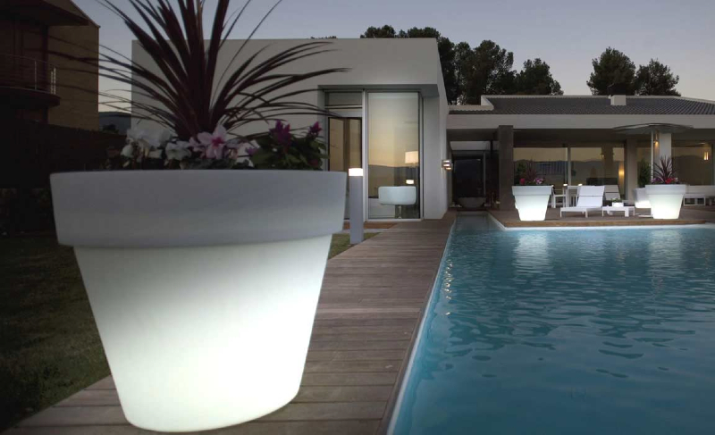 maceta_llum-illuminated-flower-pots-marbella