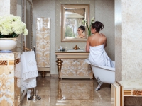 bano-traditional-bathroom-furniture-marbella-aaa121